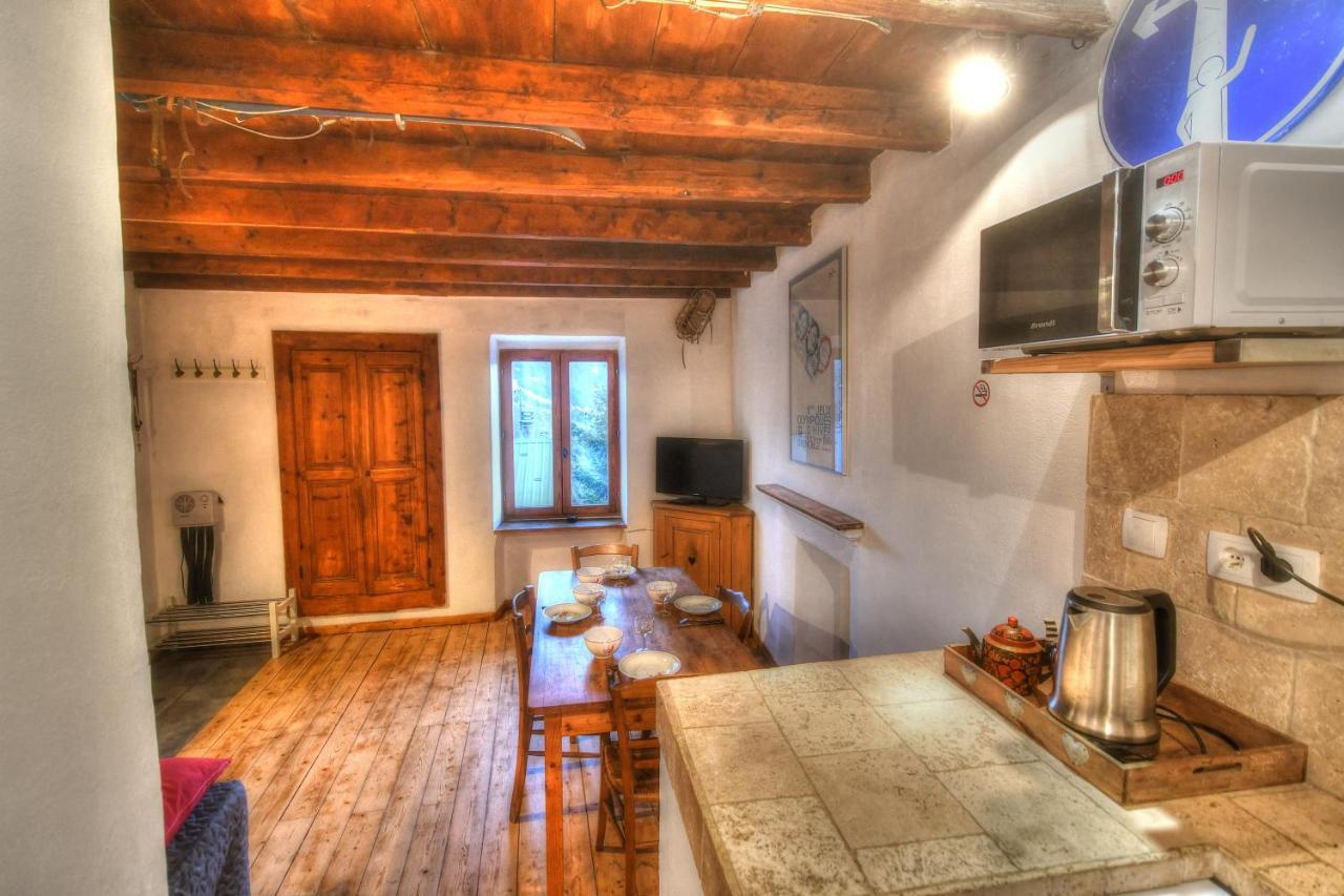 Petite Maison A Huez Exteriör bild